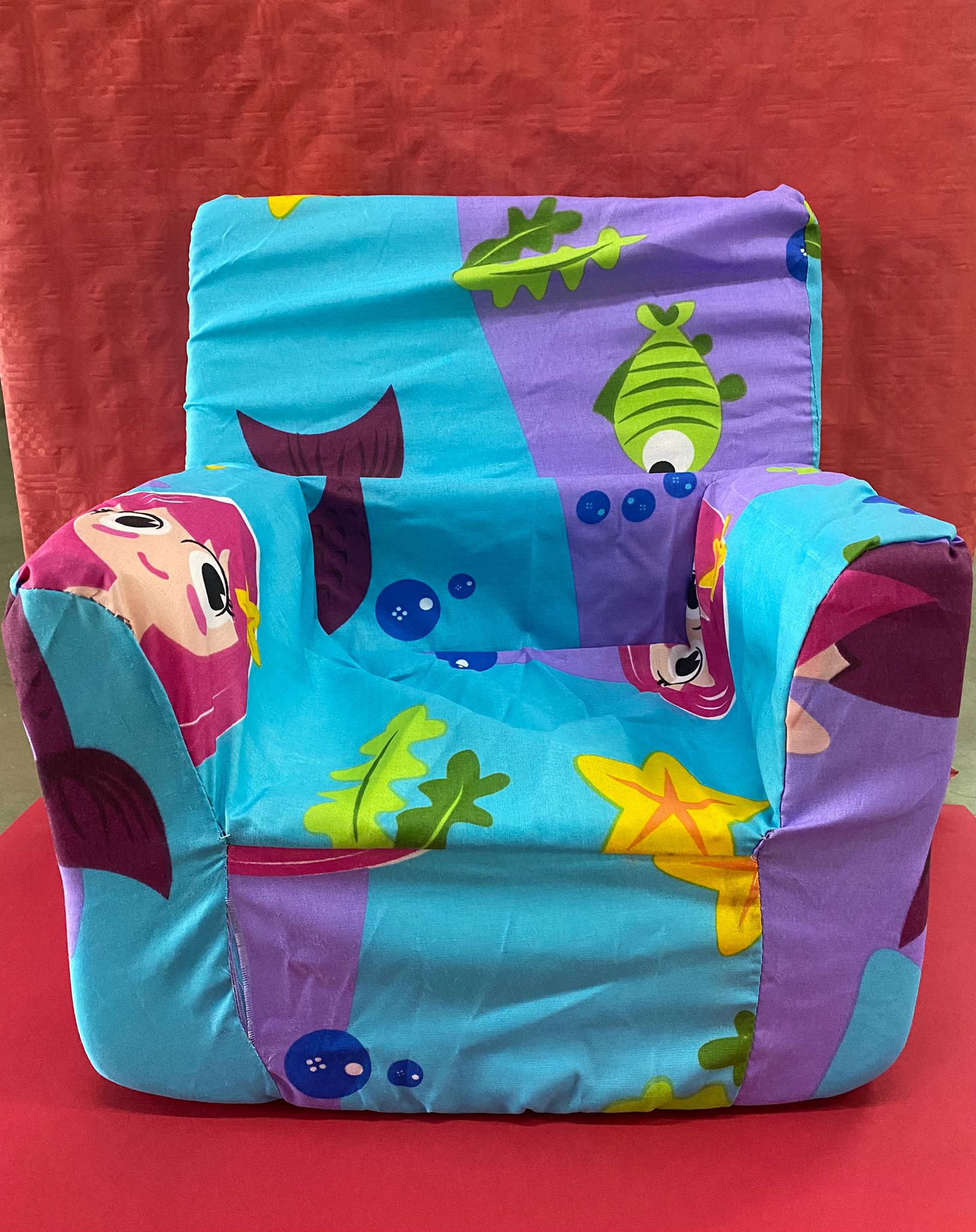 SILLON CUADRADO 10704101 39X35X30CM 4 STD